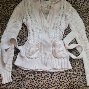 Old Navy Women's Cream Sweater